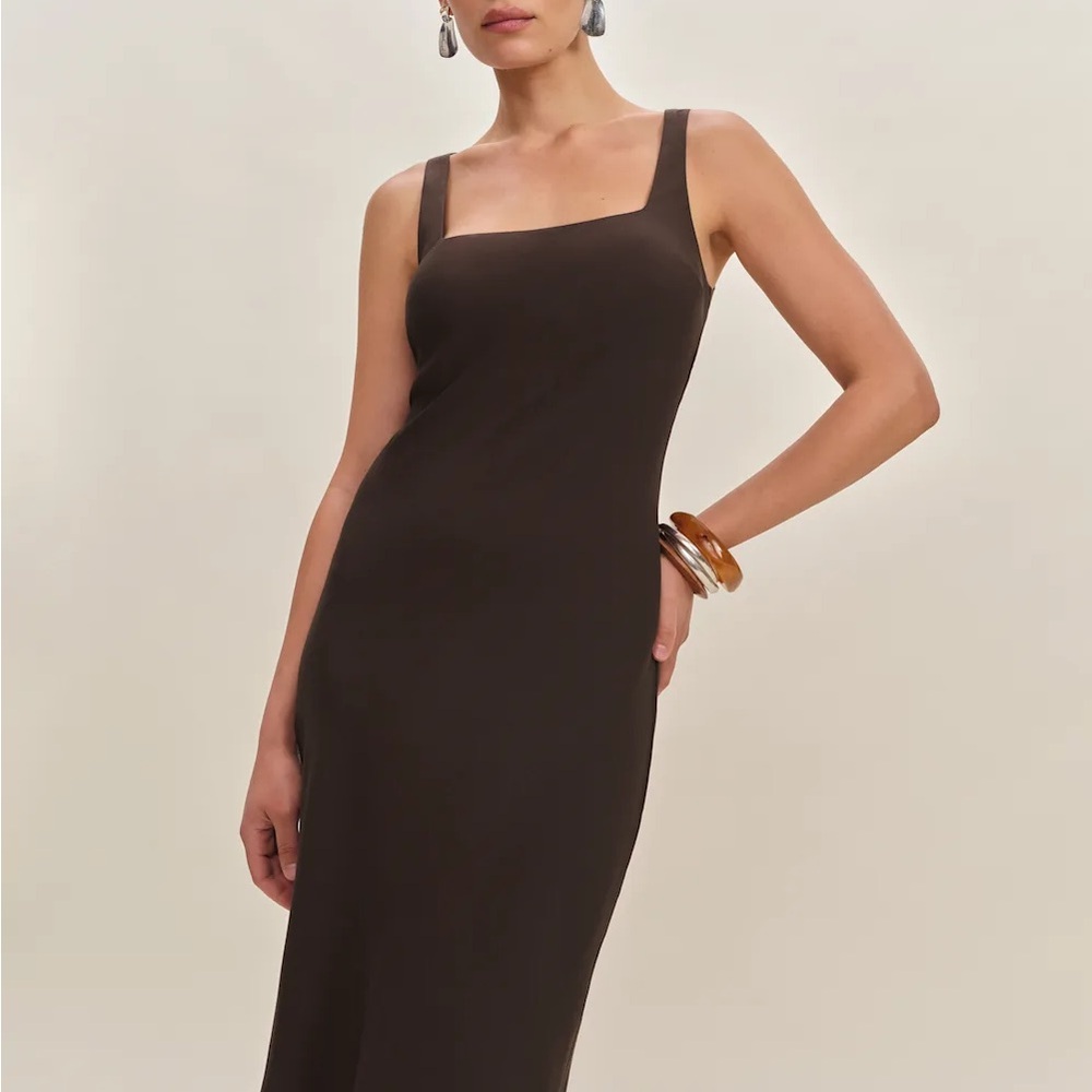 Elegant Brown Sleeveless Dress (Iro Dress)